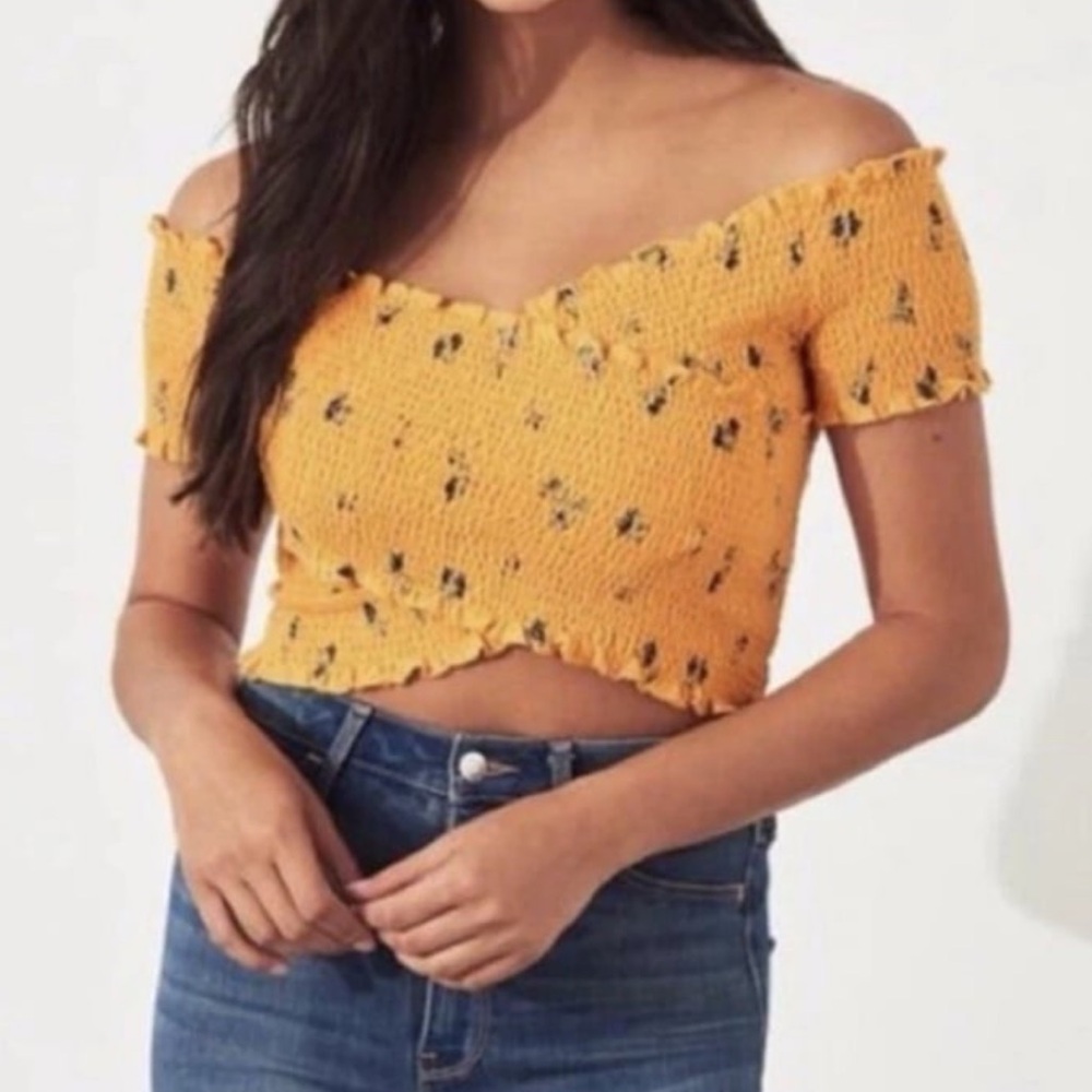 Hollister off the shoulder yellow floral top